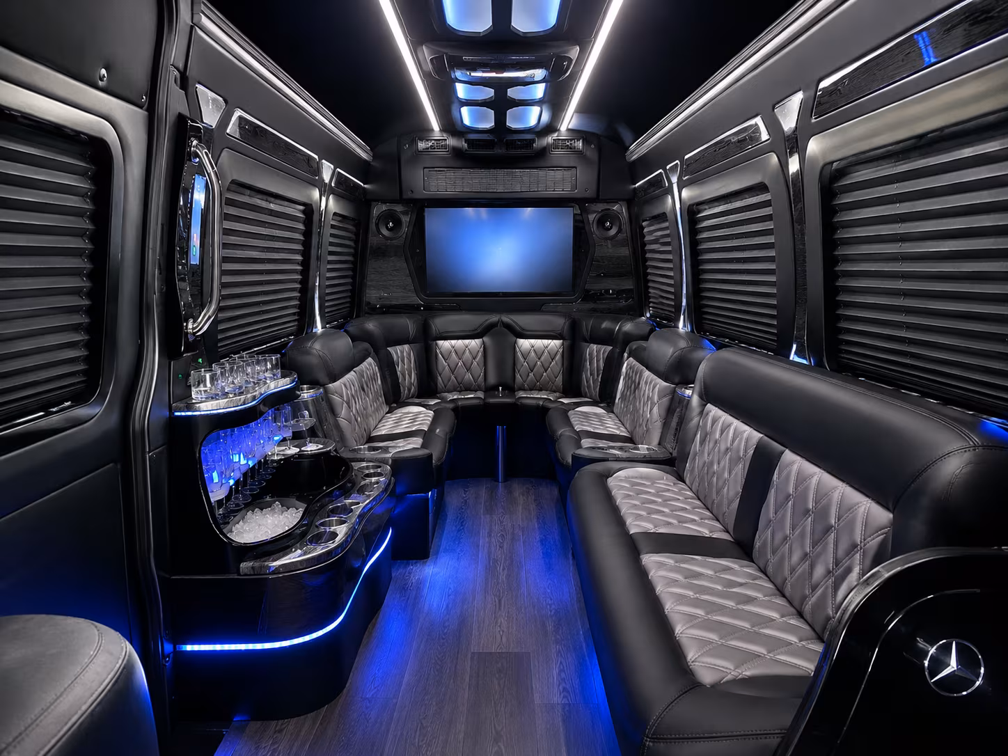 corporate wine tour shuttles for northwest arkansas groups