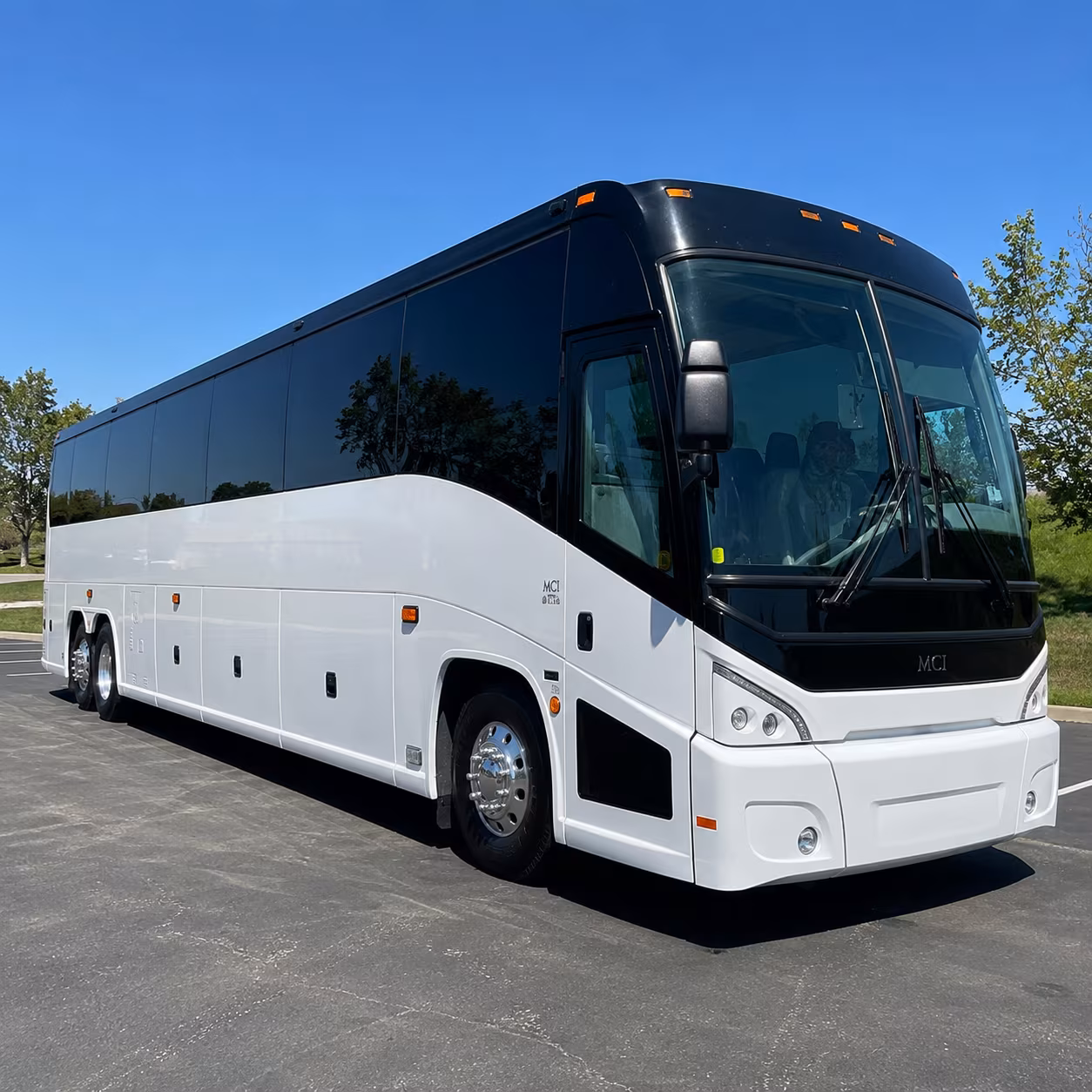 fayettevillearcharterbusservices com can help you move corporate groups between xna and the walmart home office