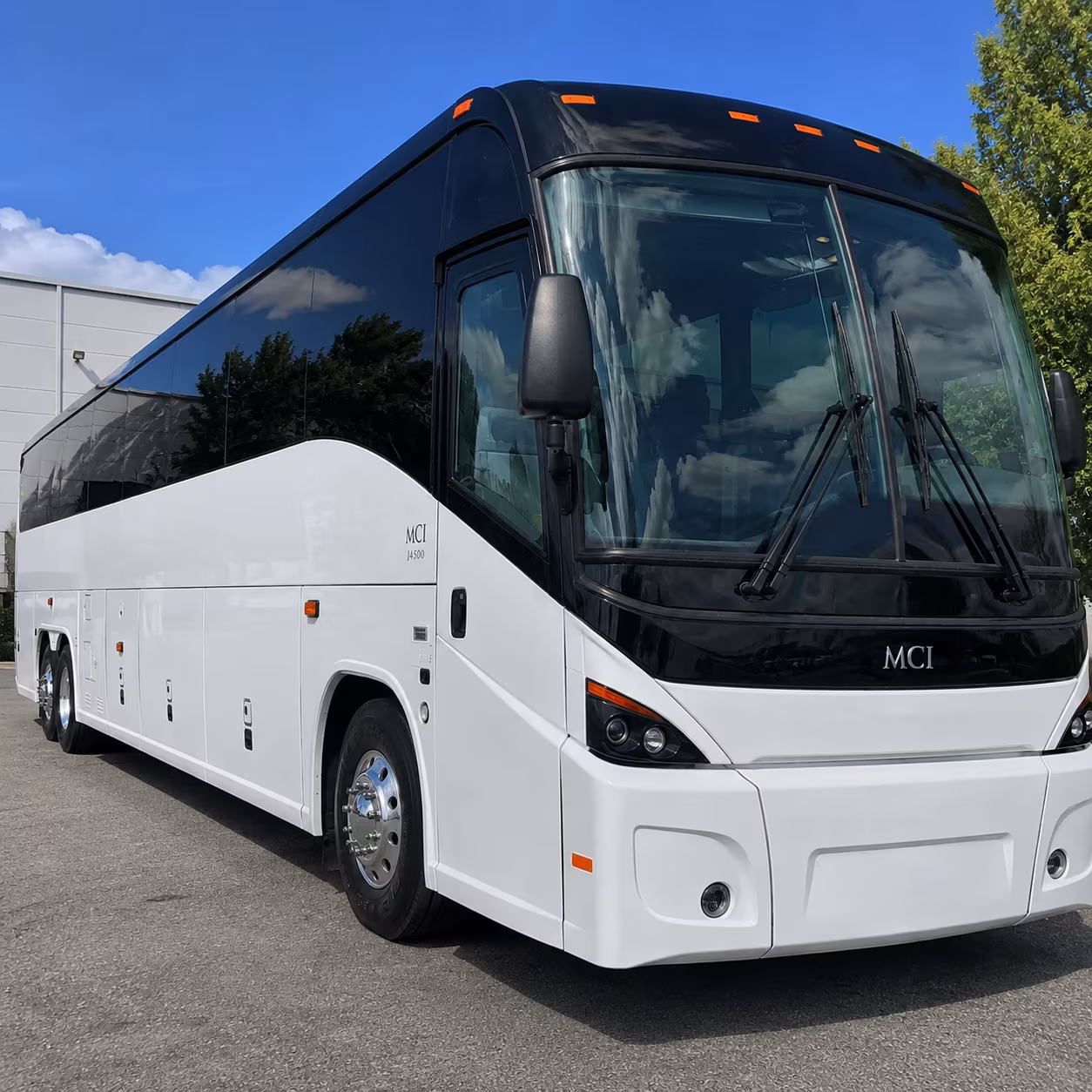 healthcare shift shuttles for washington regional and northwest arkansas medical teams